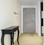 Apartment Oomph Deluxe Apt Ruska