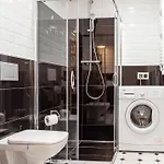 Oomph Deluxe Apt Ruska