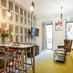 Oomph Deluxe Apt Ruska Apartment *