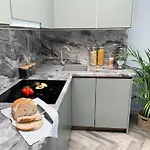 Oomph Deluxe Apt Ruska Apartment *