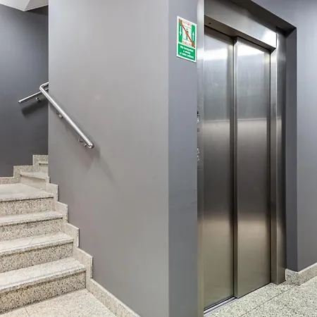 Oomph Deluxe Apt Ruska Wrocław