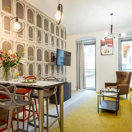 Oomph Deluxe Apt Ruska Apartment *