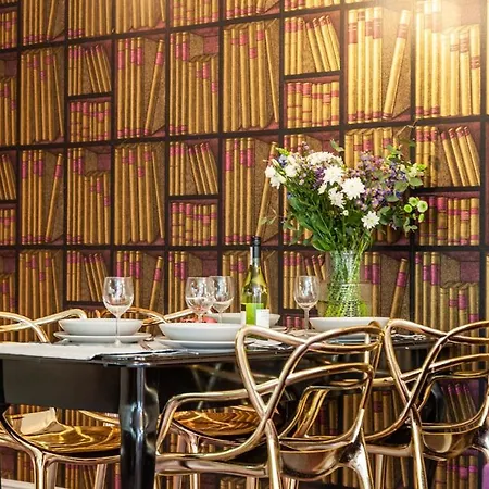 Oomph Deluxe Apt Ruska Apartamento