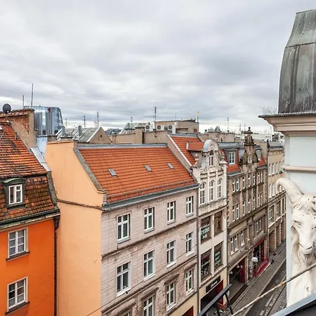 Oomph Deluxe Apt Ruska *