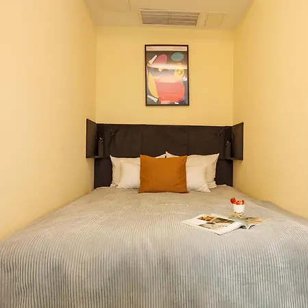 Oomph Deluxe Apt Ruska Wrocław