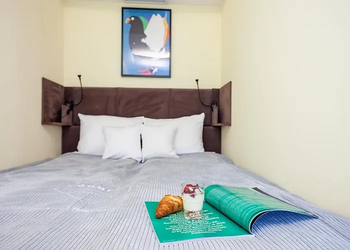 Oomph Deluxe Apt Ruska Breslau