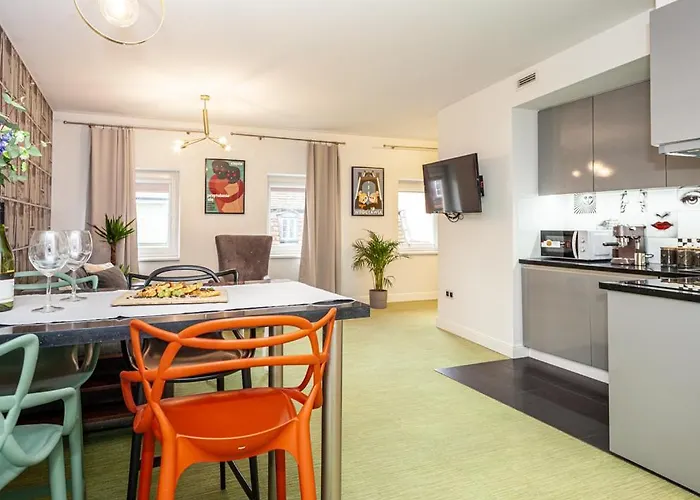 Oomph Deluxe Apt Ruska *