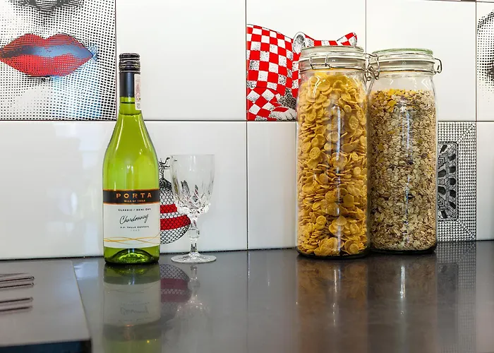 Oomph Deluxe Apt Ruska * Breslau