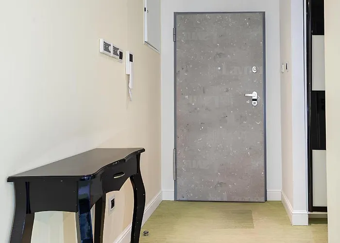 Apartment Oomph Deluxe Apt Ruska