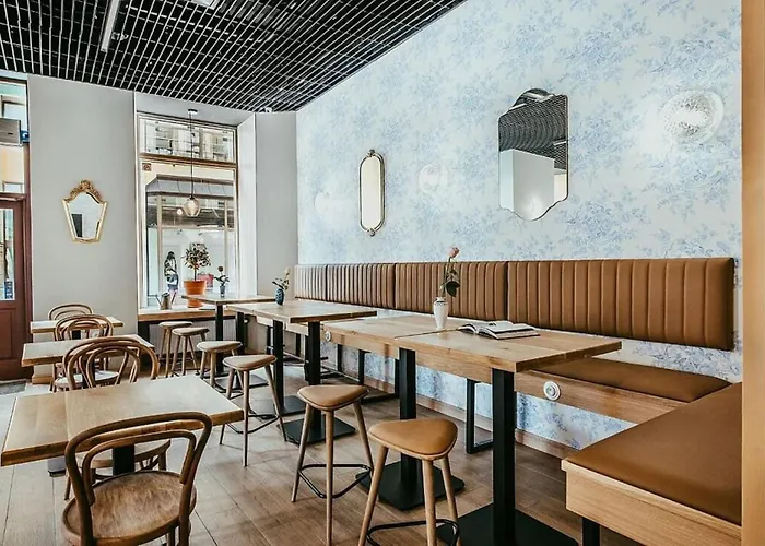 Oomph Deluxe Apt Ruska Breslau